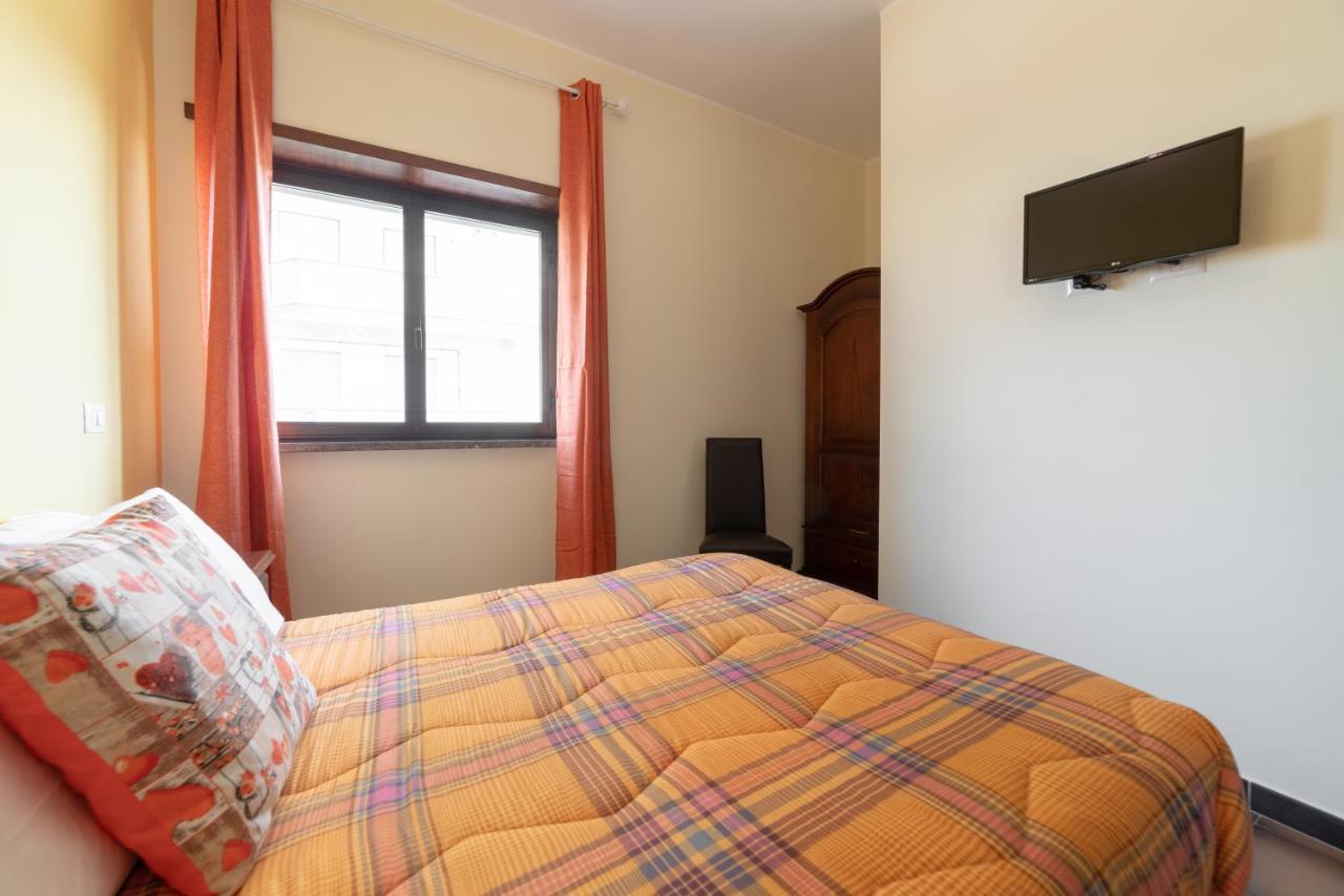 Myricae Rooms Affittacamere No Late Arrival فيوميتشينو المظهر الخارجي الصورة