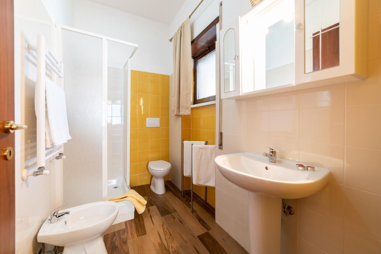 Myricae Rooms Affittacamere No Late Arrival فيوميتشينو المظهر الخارجي الصورة